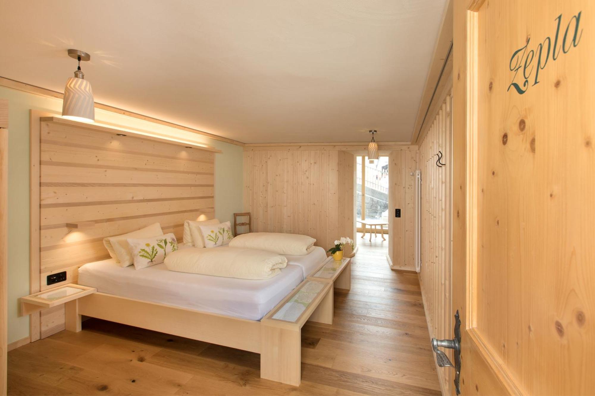 Hotel Alpsu ดิเซนทิส ภายนอก รูปภาพ